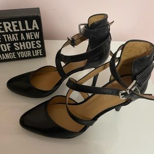 Nine West Black strapy heels